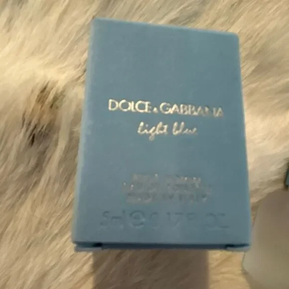 DOLCE & GABBANA Light Blue Fragrance - Picture 3 of 3